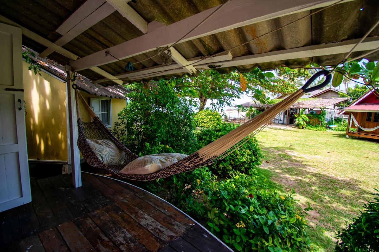 Colorful Hut Hotel Ko Pha Ngan Exterior photo