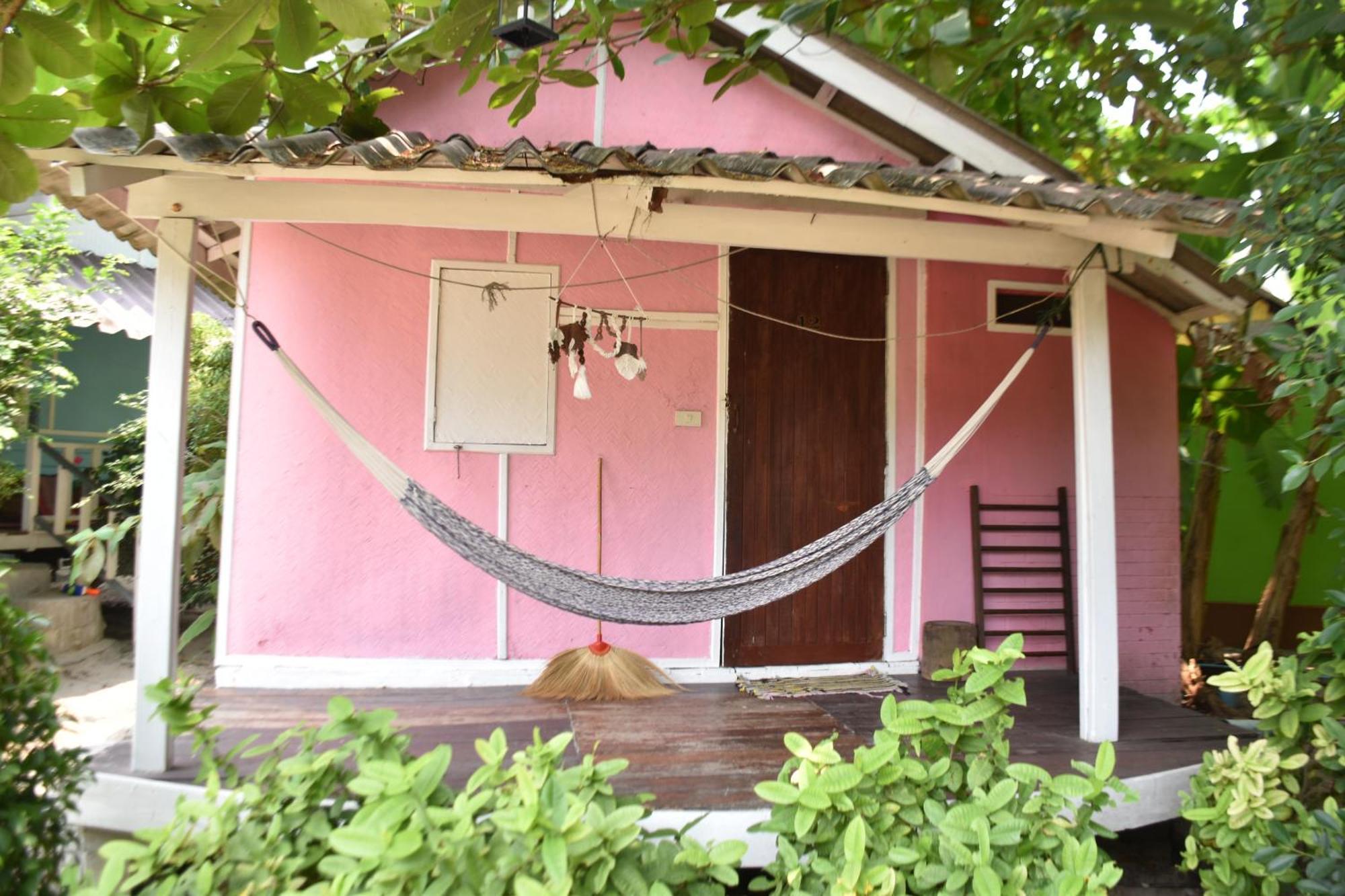 Colorful Hut Hotel Ko Pha Ngan Room photo