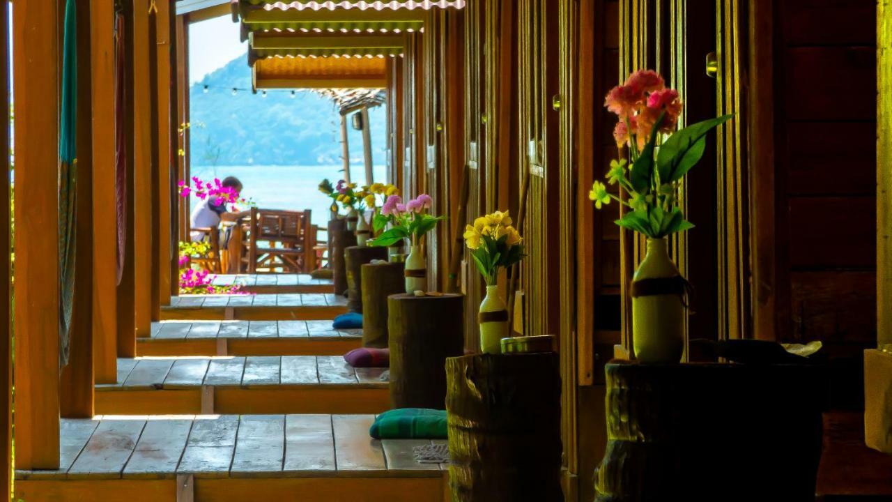 Colorful Hut Hotel Ko Pha Ngan Exterior photo