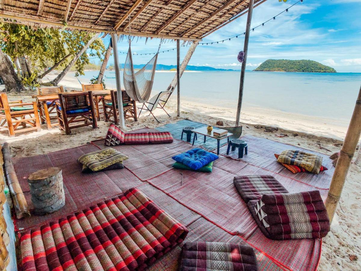Colorful Hut Hotel Ko Pha Ngan Exterior photo