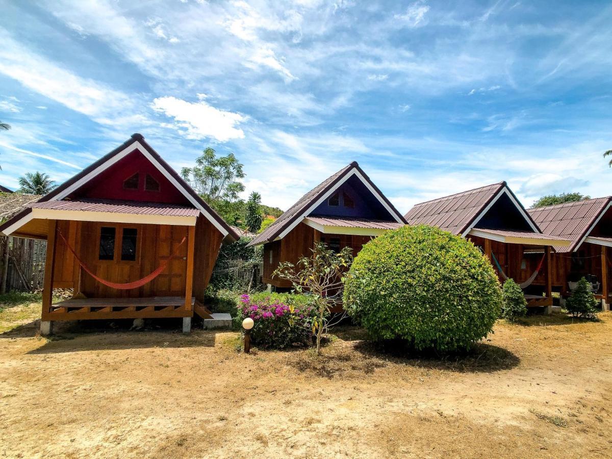 Colorful Hut Hotel Ko Pha Ngan Exterior photo